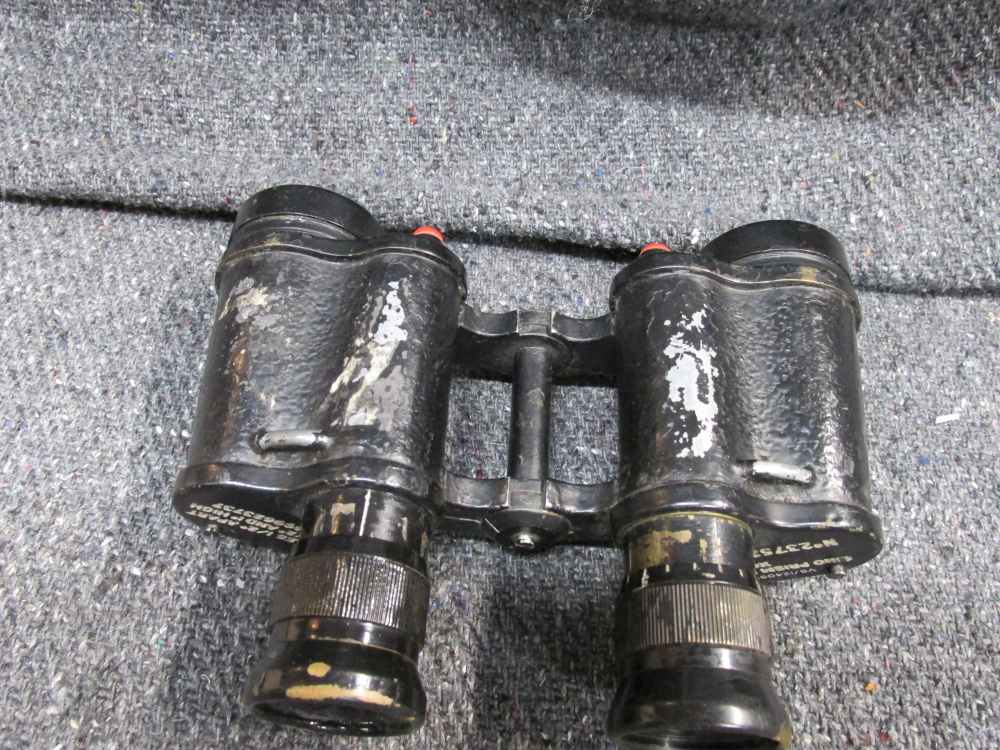 WWII ERA BRITISH MILITARY PRISMATIC BINOCULARS/FIELD OPTICS-img-7