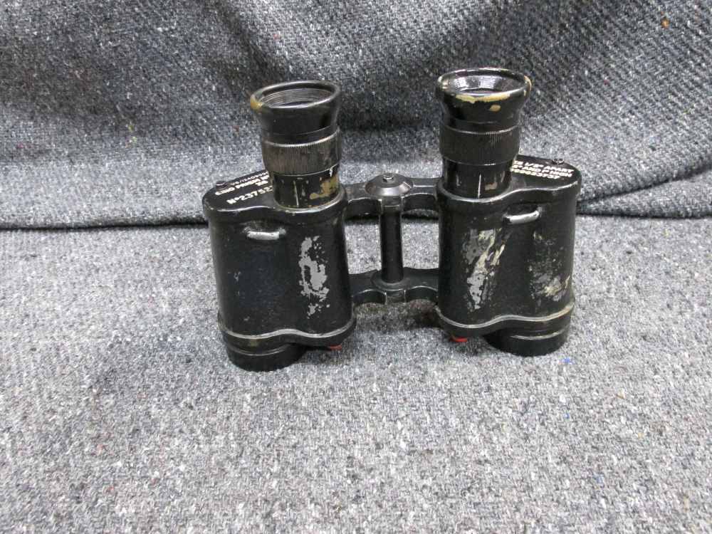 WWII ERA BRITISH MILITARY PRISMATIC BINOCULARS/FIELD OPTICS-img-0