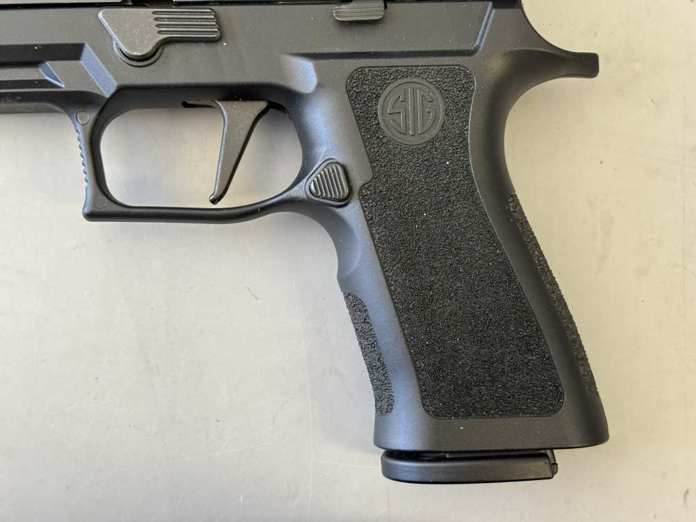 Sig Sauer P320 X-Series 9mm with Romeo1 Pro EXCELLENT-img-4