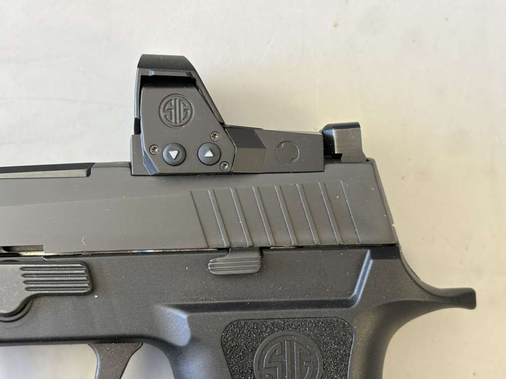Sig Sauer P320 X-Series 9mm with Romeo1 Pro EXCELLENT-img-3