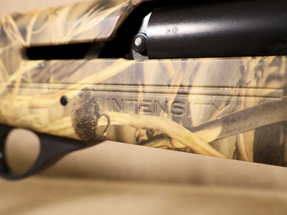 Franchi Intensity 12-Gauge 3" Semi-Auto Shotgun 30" Vent Rib Realtree Max-4-img-9