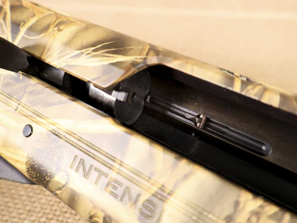 Franchi Intensity 12-Gauge 3" Semi-Auto Shotgun 30" Vent Rib Realtree Max-4-img-23