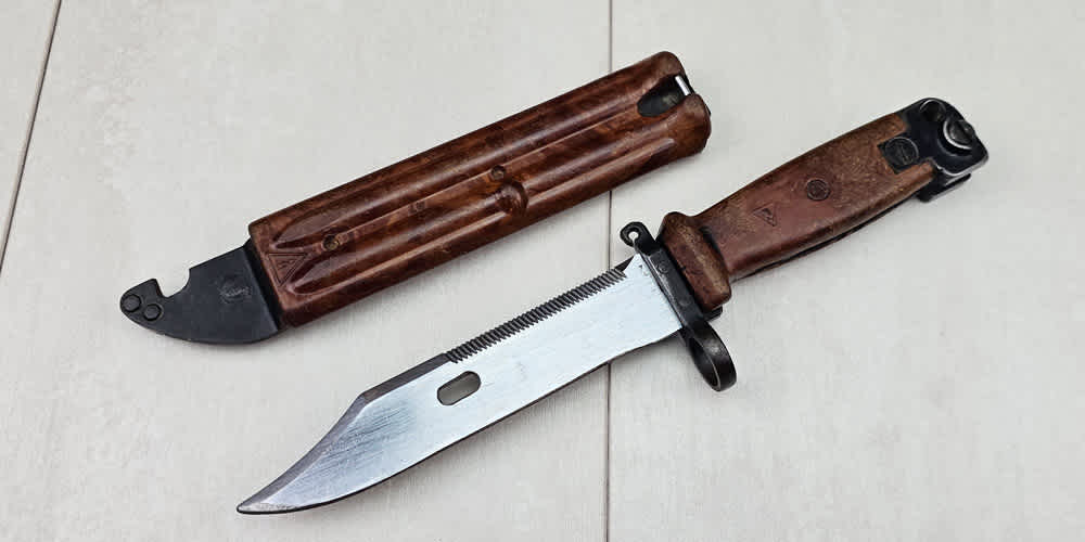 Cold war era bakelite Soviet Izhevsk ak-47 AKM bayonet-img-0