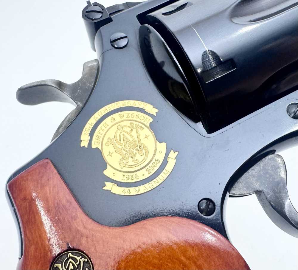 Smith & Wesson 29-10 50th Anniversary .44 Magnum -img-17