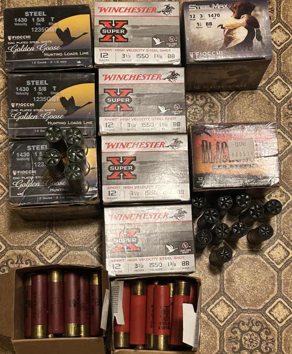 Remington Versamax 12ga 2 3/4 to 3.5in shell w extended tube, choke, ammo-img-2