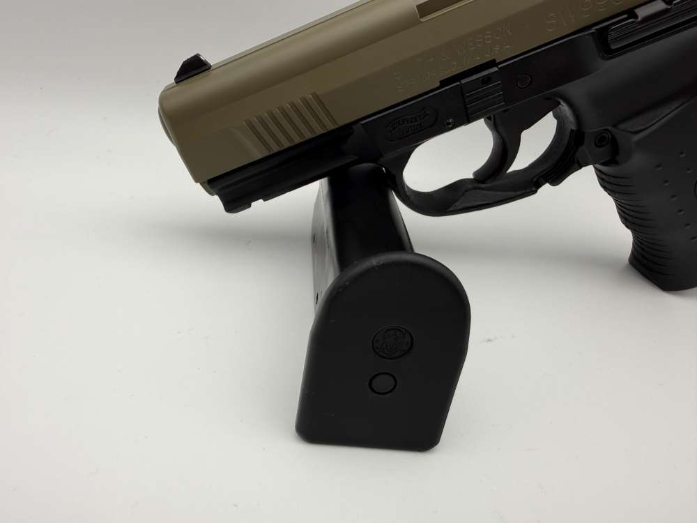 Preowned Smith & Wesson (Walther) SW990l Sw99ol .40 S&W FDE Cerakote -img-1