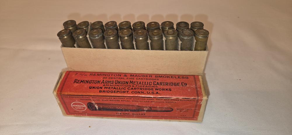 Vintage 7mm Mauser Ammo Box — 20 Rounds, Mixed Reloads — Remington-UMC Box -img-3