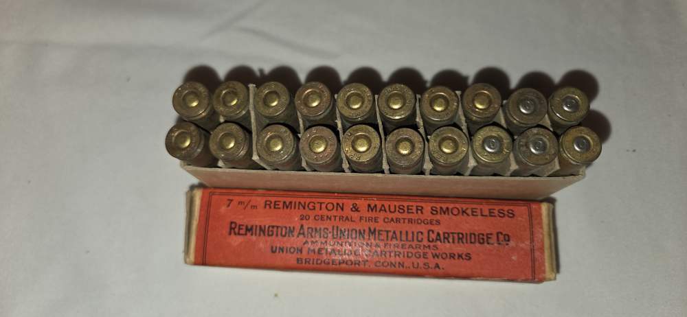 Vintage 7mm Mauser Ammo Box — 20 Rounds, Mixed Reloads — Remington-UMC Box -img-4