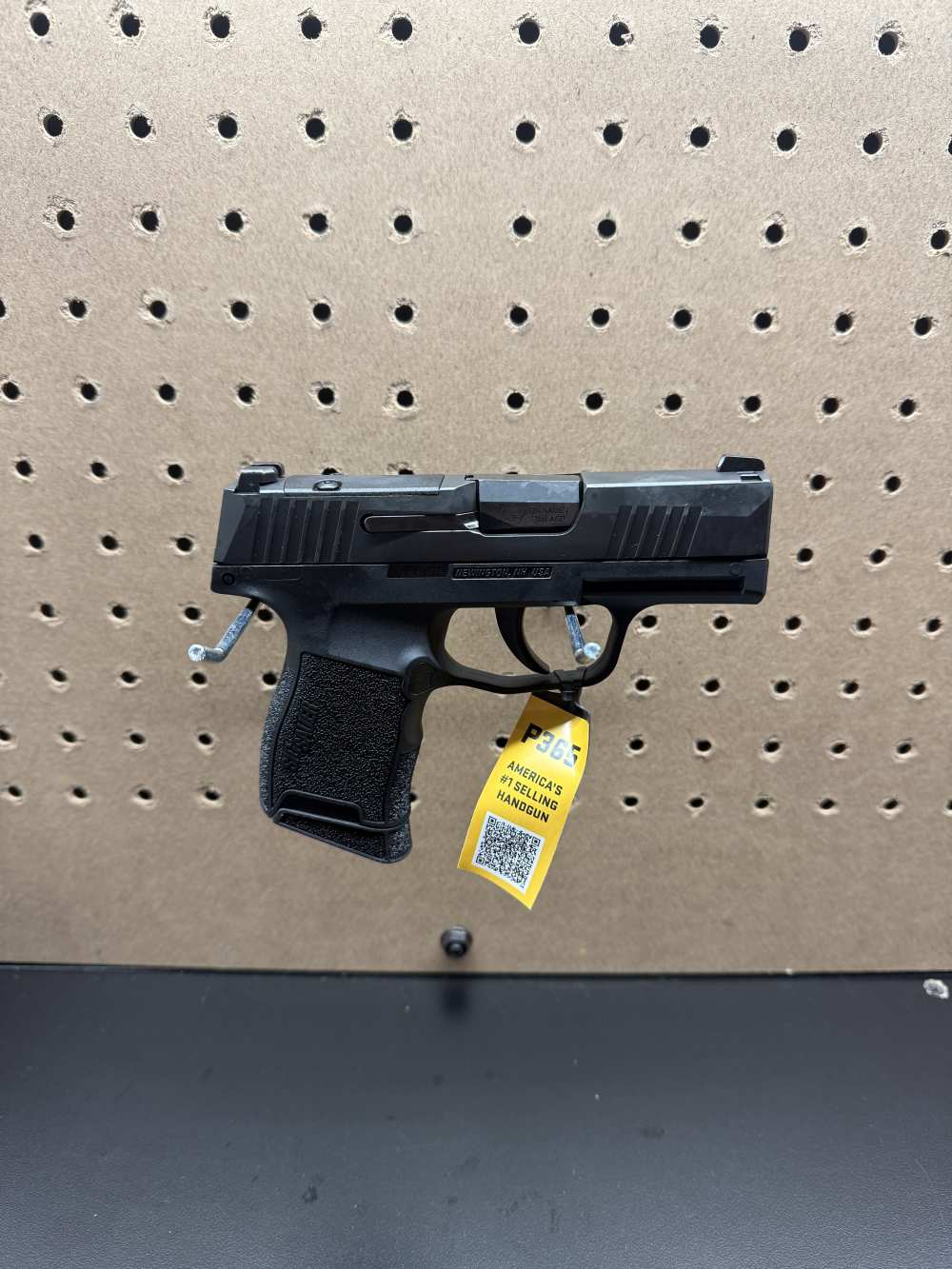 Sig Sauer P365 380-img-1