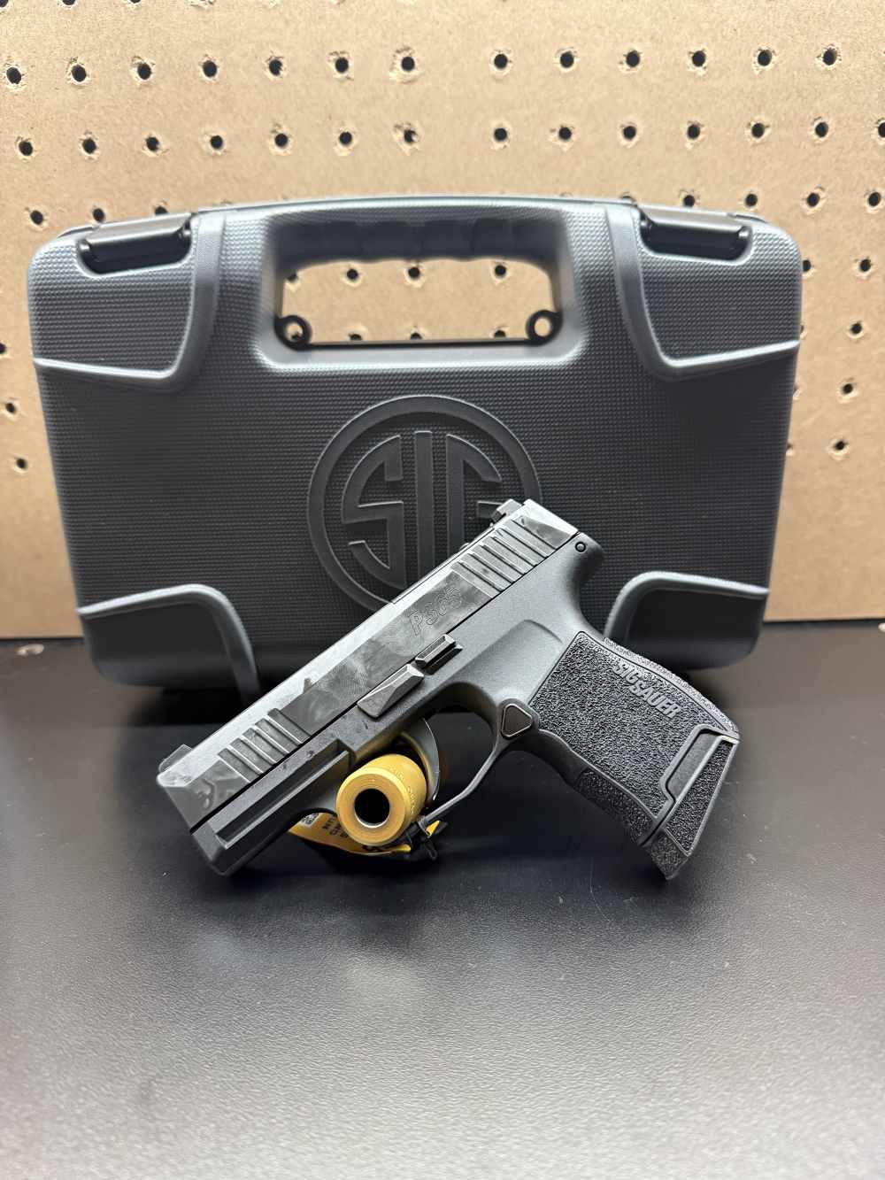 Sig Sauer P365 380-img-3