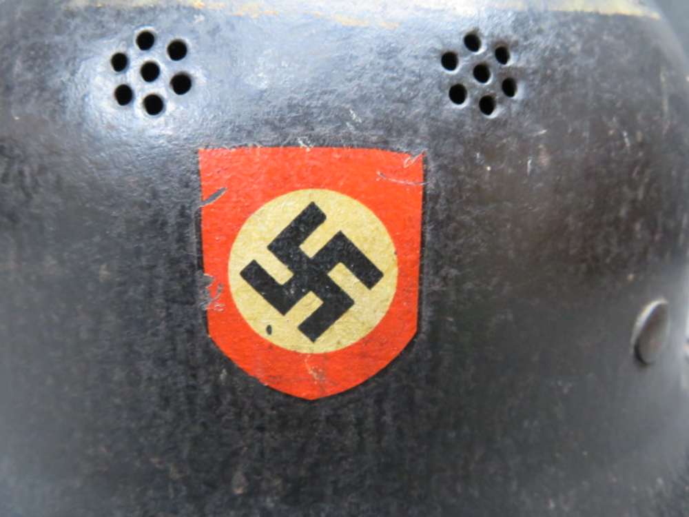 WWII GERMAN CIVIL POLICE MODEL 1934 HELMET-ORIGINAL-NICE DECALS-img-4