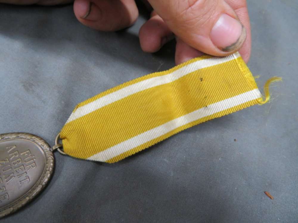 WWII GERMAN WEST WALL MEDAL W/ ENVELOPE-ORIGINAL-img-6