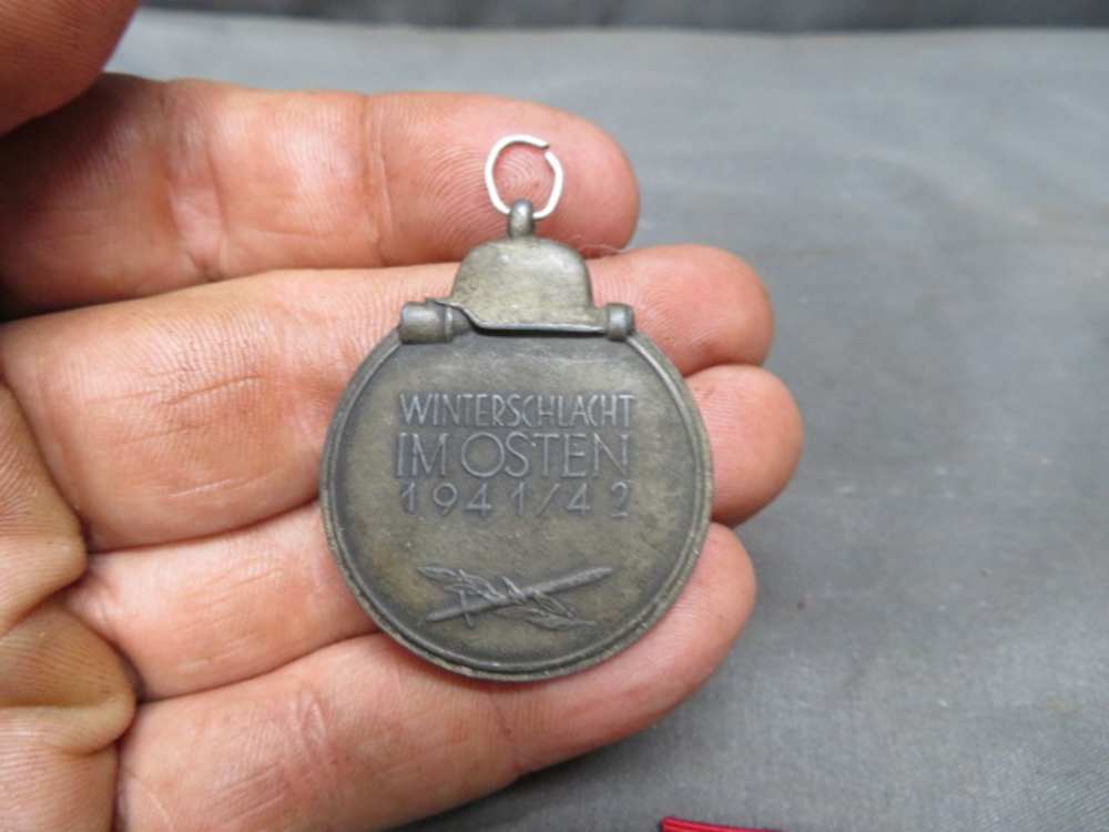 WWII GERMAN EASTERN FRONT MEDAL-ORIGINAL-NICE DETAIL & RIBBON-img-2