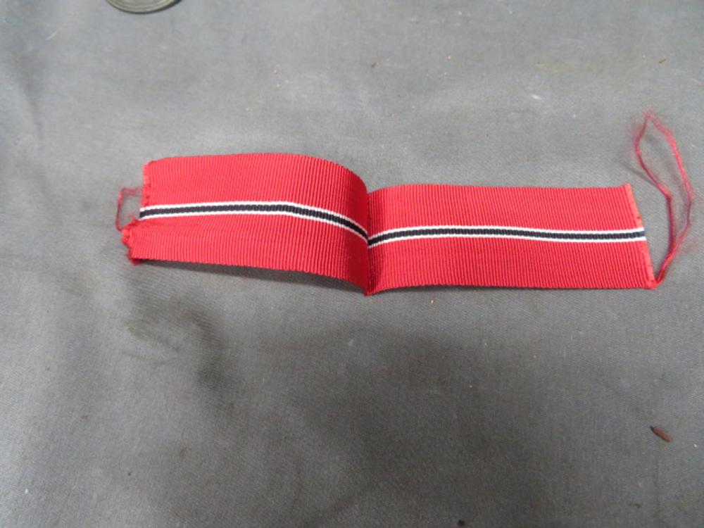 WWII GERMAN EASTERN FRONT MEDAL-ORIGINAL-NICE DETAIL & RIBBON-img-4