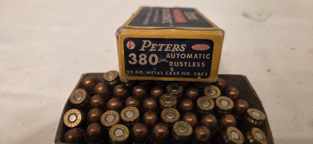Vintage Peters Rustless 380 Automatic 95gr - 45rds - May 1953 Dated-img-3