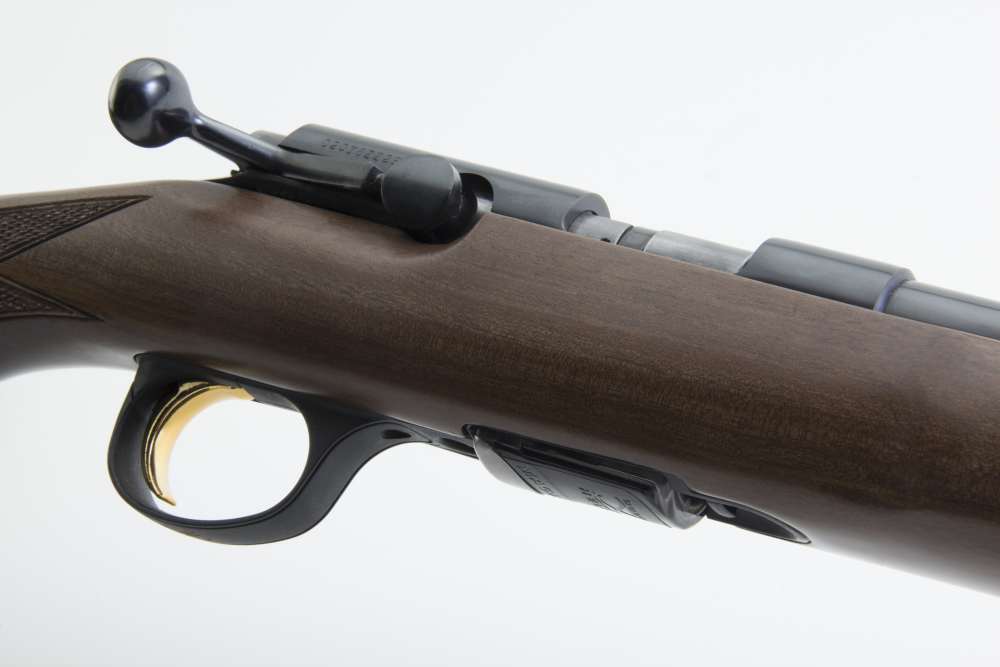 Browning T-Bolt Target/Varmint 17 HMR 025176270 Grade I Black Walnut-img-4