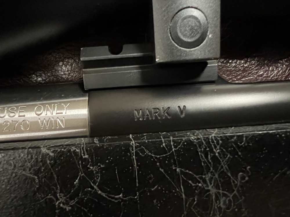 Weatherby Mark V AccuMark 270 Win Leupold Vari X iii ilium 30mm-img-28