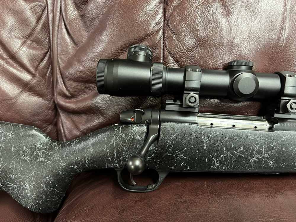 Weatherby Mark V AccuMark 270 Win Leupold Vari X iii ilium 30mm-img-15