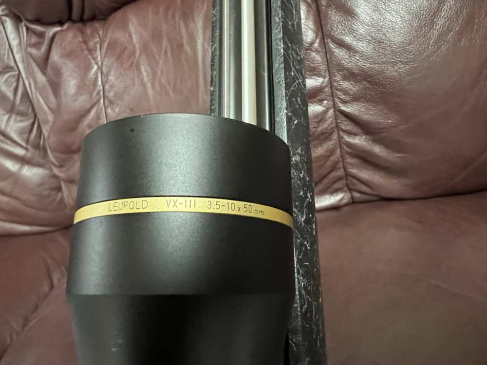 Weatherby Mark V AccuMark 270 Win Leupold Vari X iii ilium 30mm-img-24
