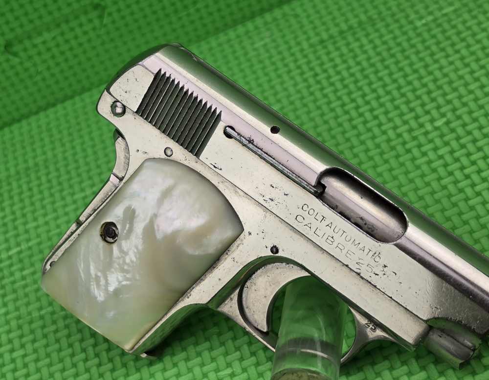 COLT 1908 VEST POCKET 25 ACP * NICKEL * MADE 1926 * GENUINE PEARL GRIPS -img-8