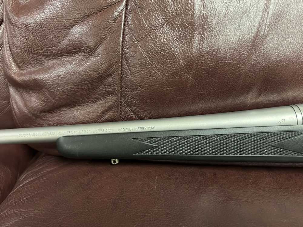 Remington 700 BDL SS DM B Engraved 300 Wby Mag-img-4