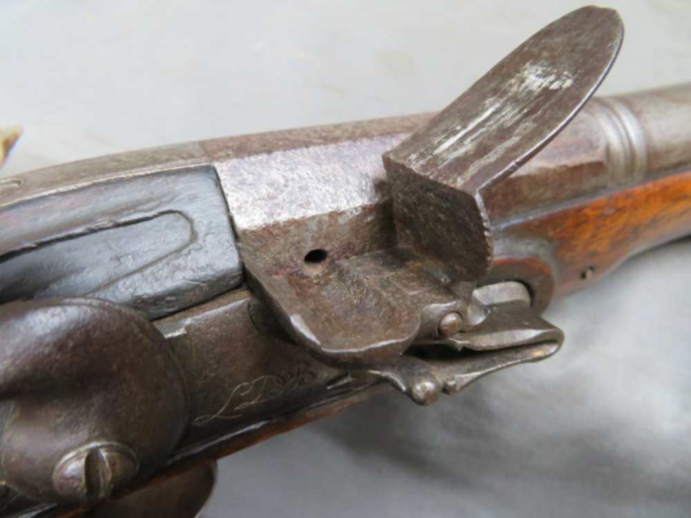 ANTIQUE EUROPEAN FLINTLOCK PISTOL W/ “DUCKBILL” ELLIPTICAL MUZZLE-img-11