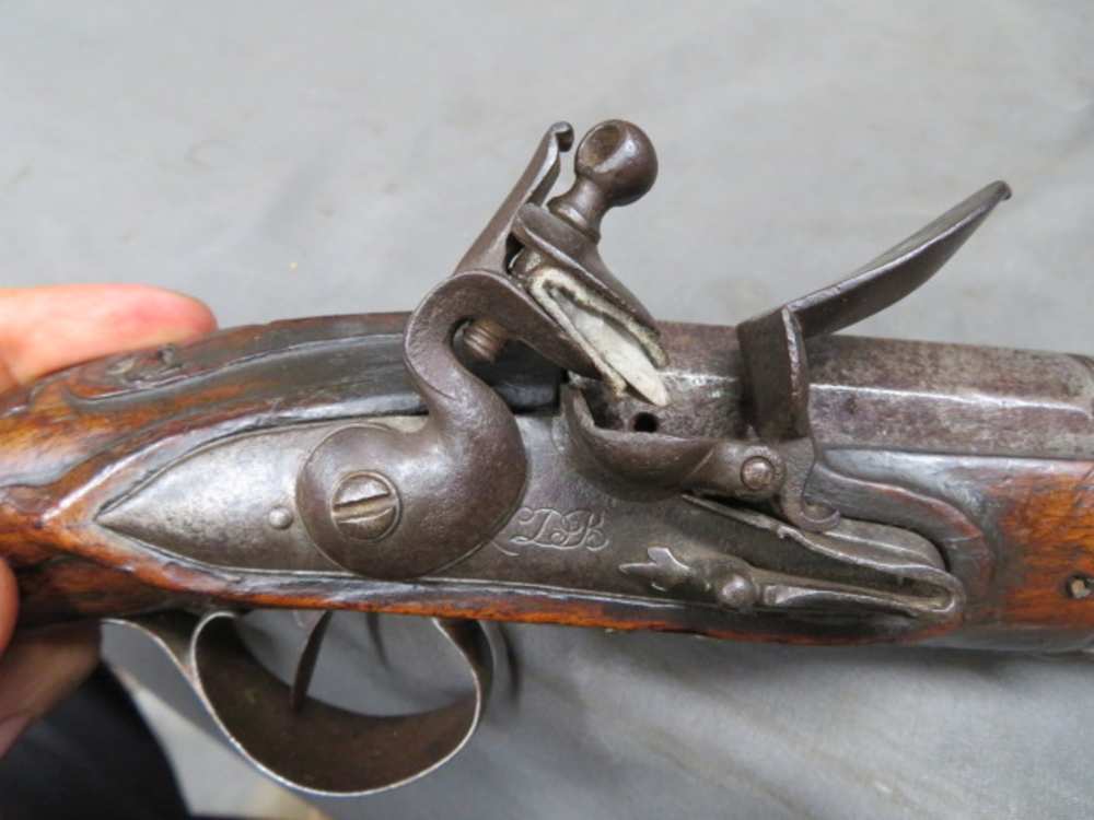 ANTIQUE EUROPEAN FLINTLOCK PISTOL W/ “DUCKBILL” ELLIPTICAL MUZZLE-img-10