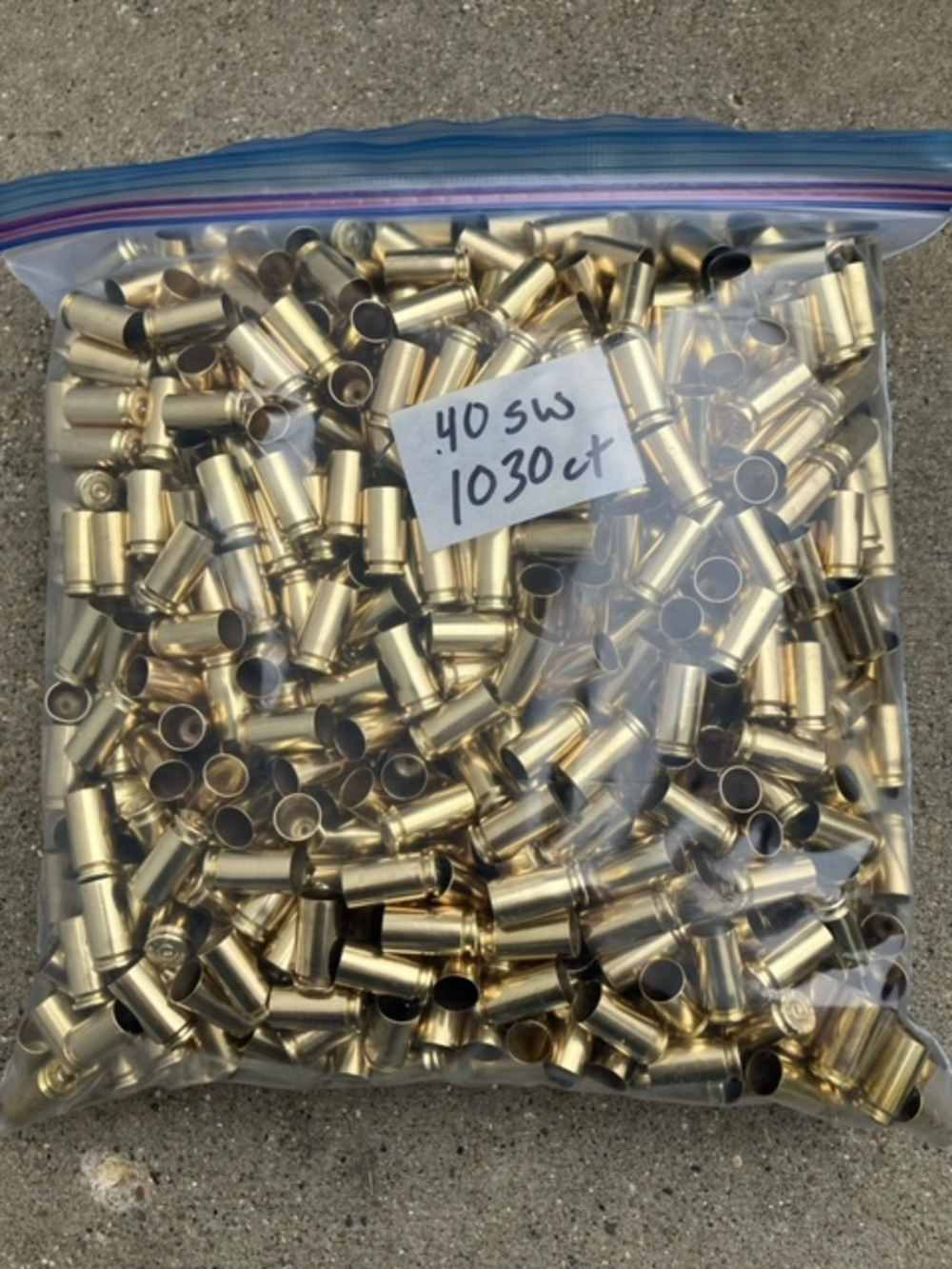 40 sw brass - 1040 pieces-img-0