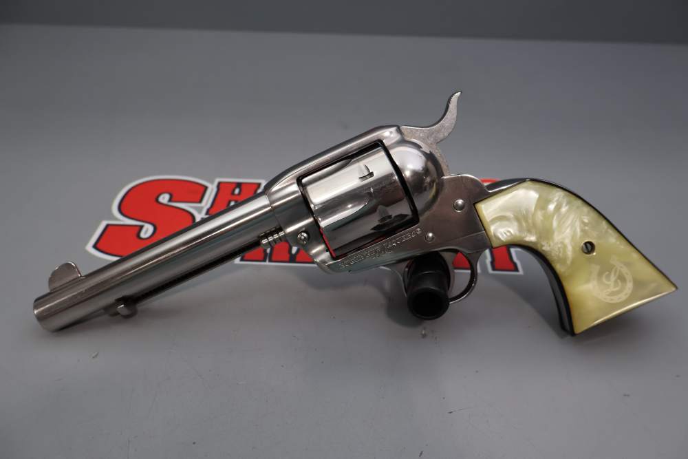 Ruger New Vaquero 5.5" .45 Long Colt w/Case -img-1