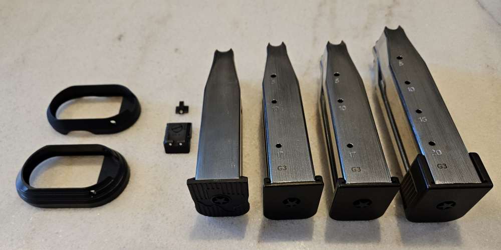 STI Guardian 4" 9mm 2011 with Extras-img-3