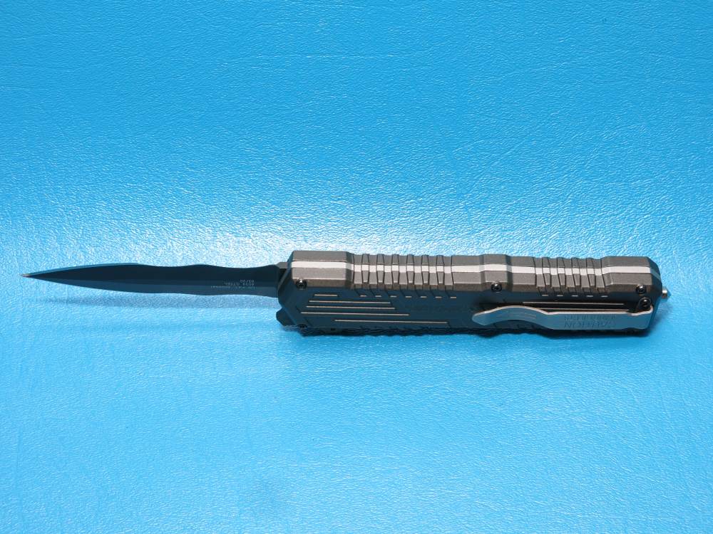 Schrade Viper OTF Assisted Opening Knife Black (3.5" Black) SCHOTF3CB-img-7