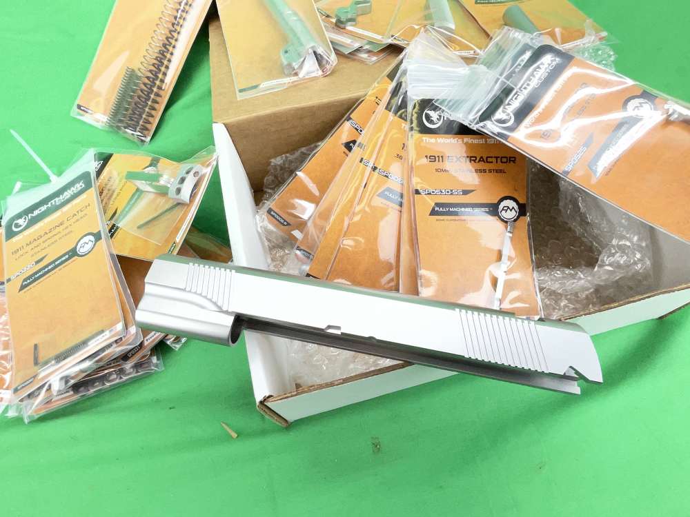 STAINLESS NIGHTHAWK CUSTOM 1911 2011 10MM FULL PARTS KIT NOVAK -img-1