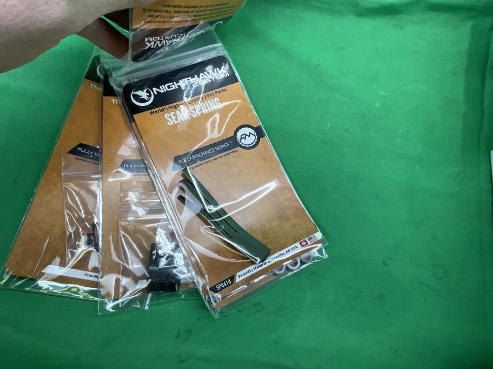STAINLESS NIGHTHAWK CUSTOM 1911 2011 10MM FULL PARTS KIT NOVAK -img-12