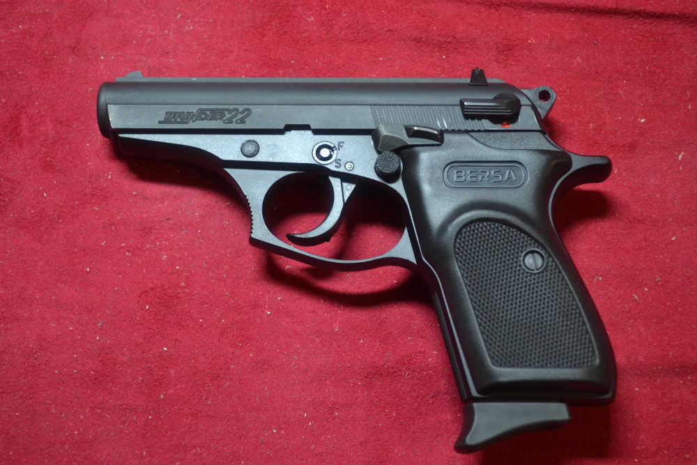Bersa Thunder22 22LR 3.5"Barrel Used w/Case, Layaway Available.-img-2