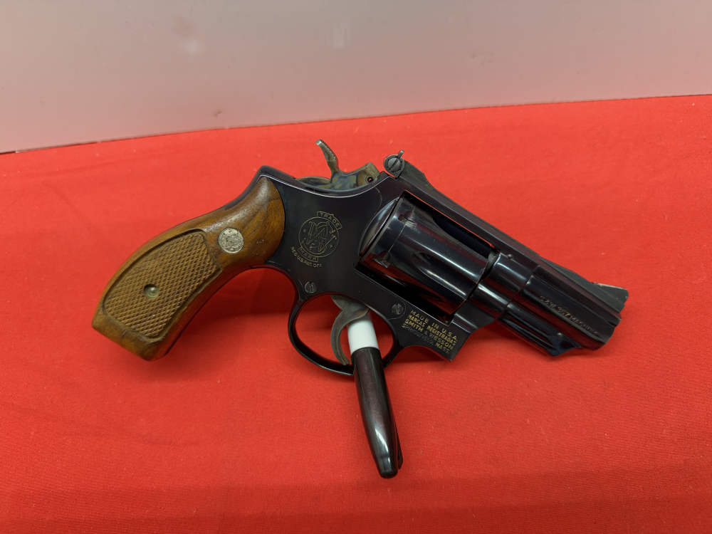 Smith & Wesson 19-3 2.5” 357 Mag-img-3