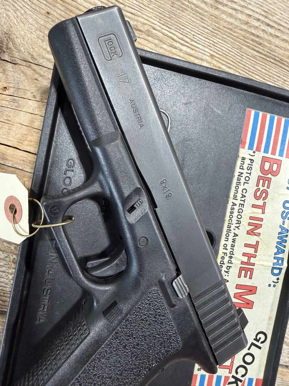 GLOCK 17 GEN2 with original Tupperware Box! Time Capsule! GEN II GLOCK -img-3
