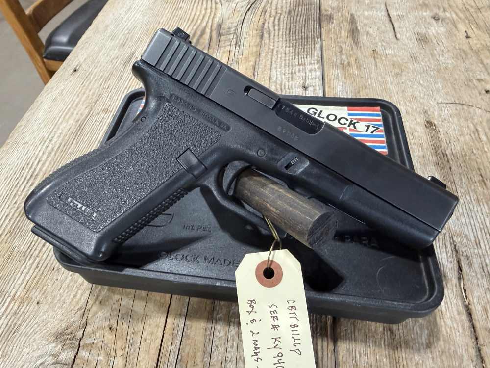 GLOCK 17 GEN2 with original Tupperware Box! Time Capsule! GEN II GLOCK -img-9