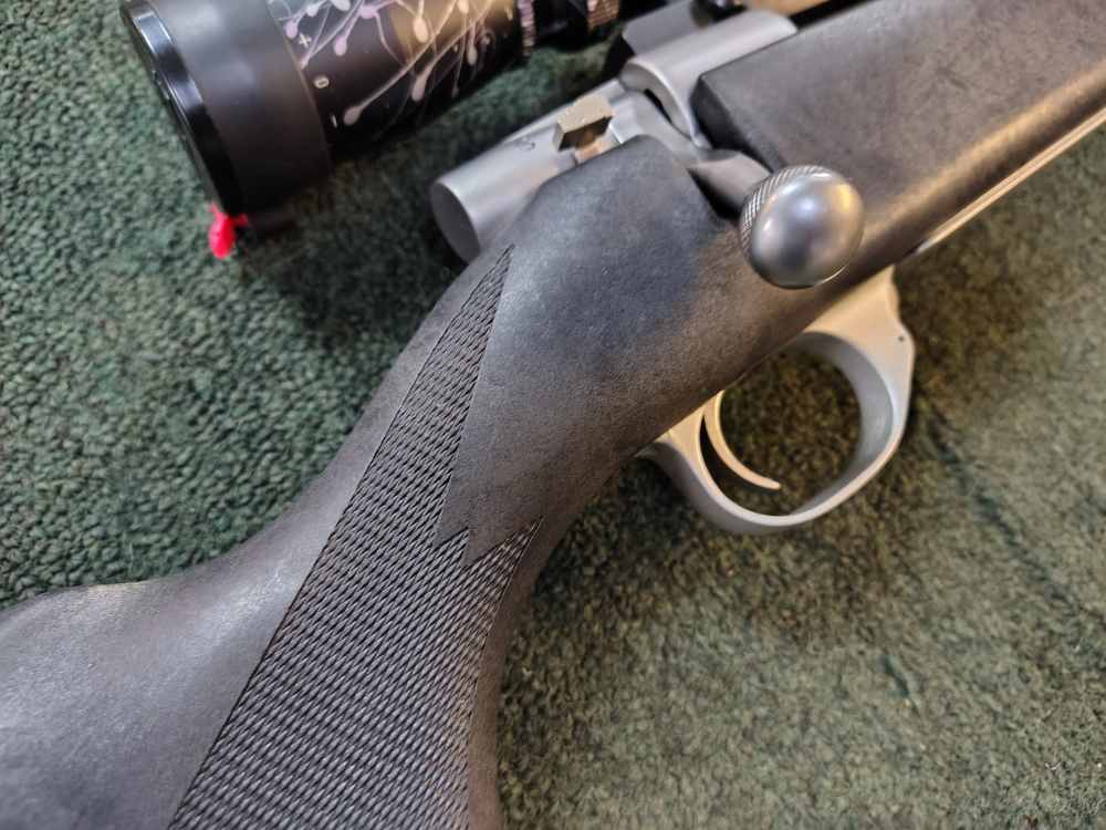 Weatherby Vanguard 308 win stainless with Leupold-img-4