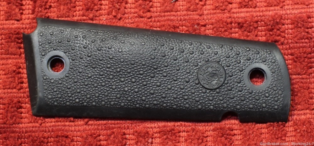 Colt Full Size 1911 or Similar Hogue Palm Swell Black Rubber Grips “Take Of-img-6