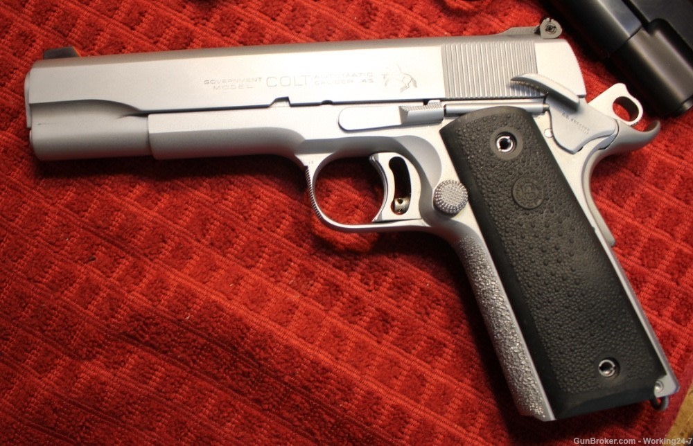 Colt Full Size 1911 or Similar Hogue Palm Swell Black Rubber Grips “Take Of-img-1