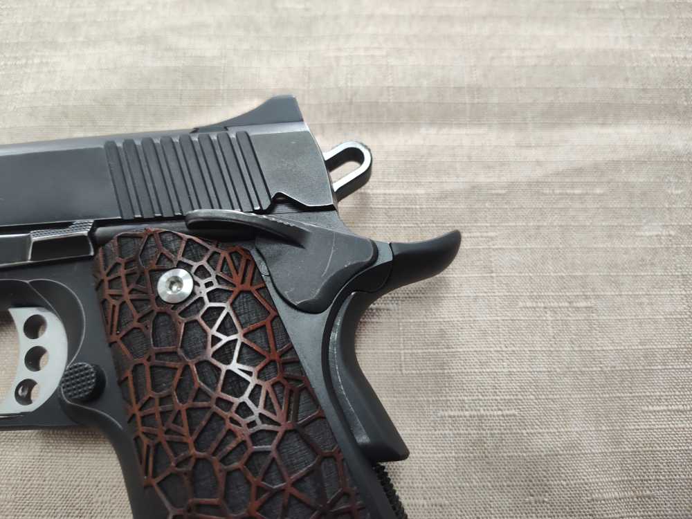 Kimber 1911 CUSTOM II .45ACP 5" Barrel w/ Gorgeous Grips & One Mag! -img-8
