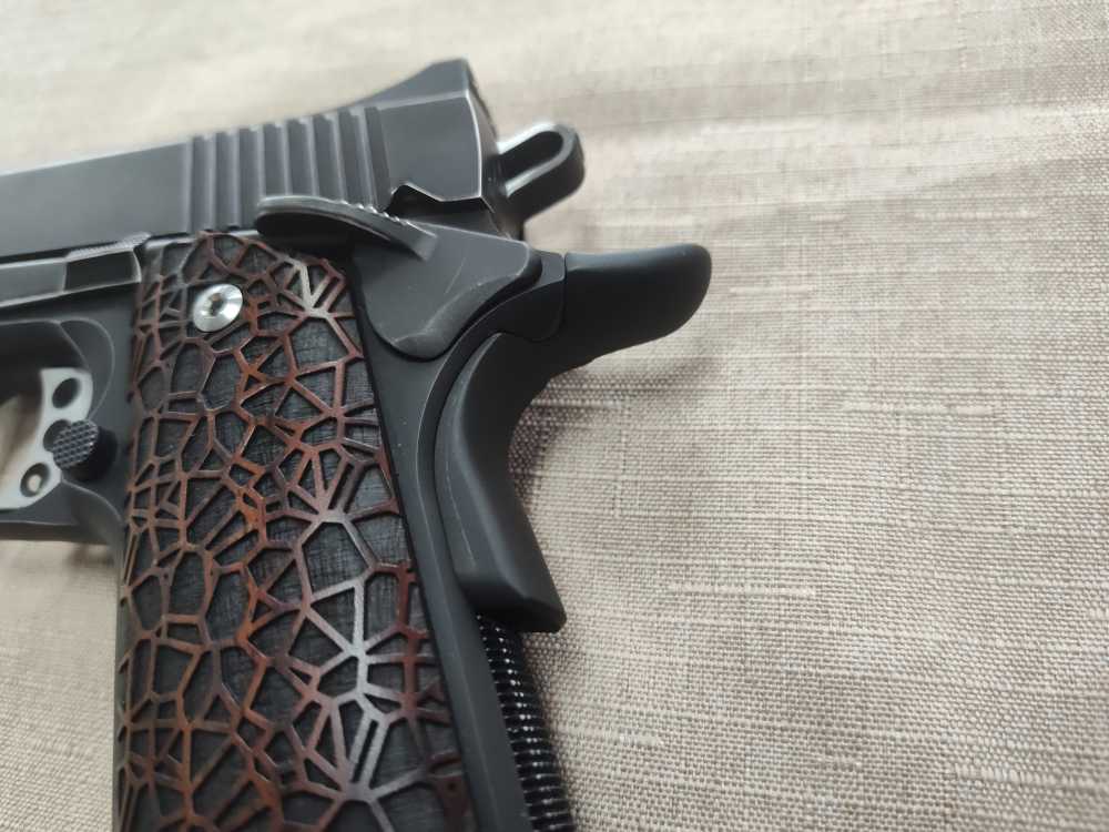 Kimber 1911 CUSTOM II .45ACP 5" Barrel w/ Gorgeous Grips & One Mag! -img-15