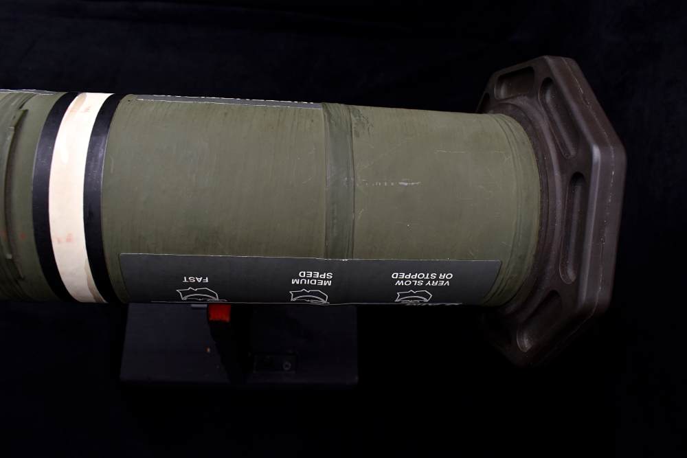 Original U.S. M136 AT4 84mm Anti-Tank Launcher Inert GWOT M163 Anti-Armor-img-30