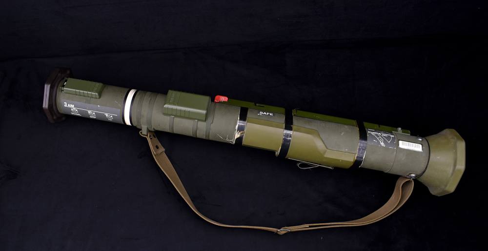Original U.S. M136 AT4 84mm Anti-Tank Launcher Inert GWOT M163 Anti-Armor-img-1