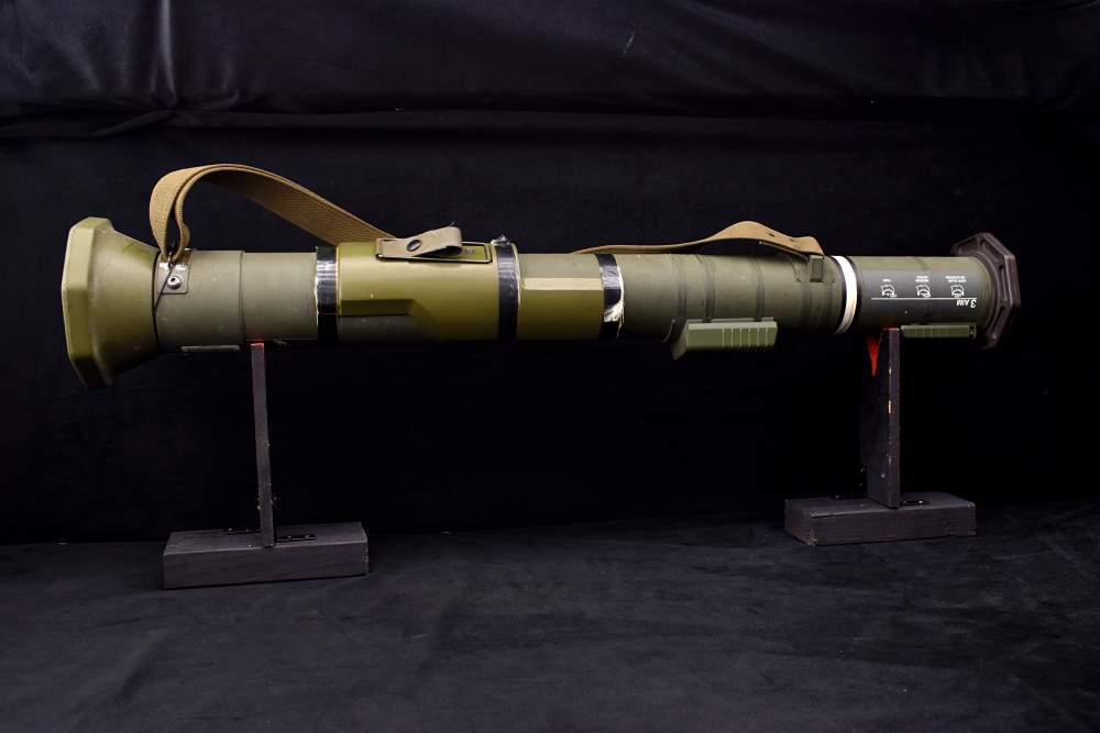 Original U.S. M136 AT4 84mm Anti-Tank Launcher Inert GWOT M163 Anti-Armor-img-24