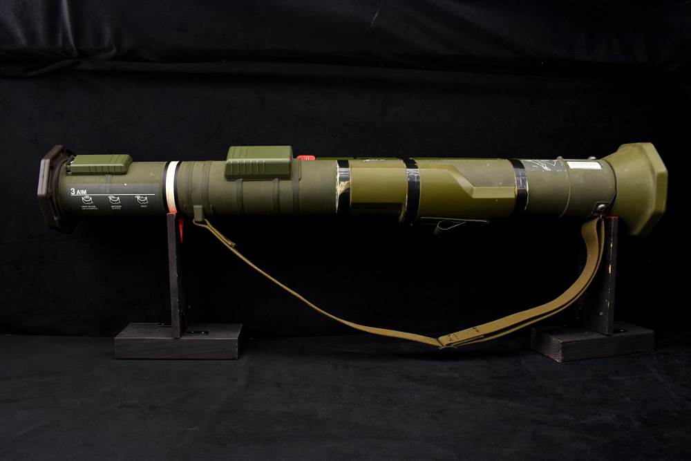 Original U.S. M136 AT4 84mm Anti-Tank Launcher Inert GWOT M163 Anti-Armor-img-10