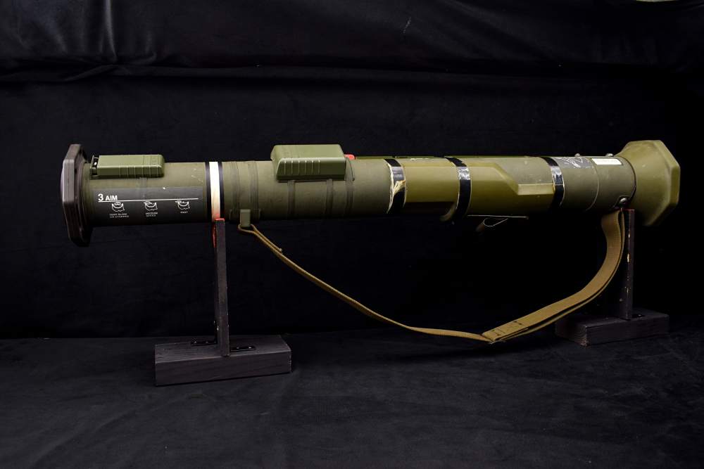 Original U.S. M136 AT4 84mm Anti-Tank Launcher Inert GWOT M163 Anti-Armor-img-9