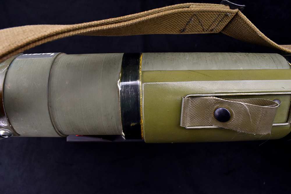 Original U.S. M136 AT4 84mm Anti-Tank Launcher Inert GWOT M163 Anti-Armor-img-26