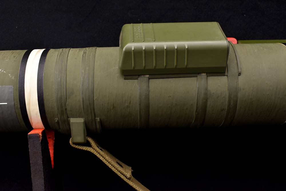 Original U.S. M136 AT4 84mm Anti-Tank Launcher Inert GWOT M163 Anti-Armor-img-12