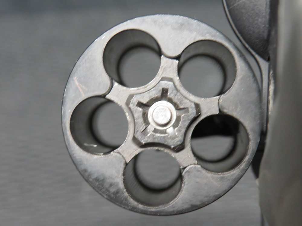 SMITH & WESSON M&P BODYGUARD .38 SPL +P S&W W/ CRIMSON TRACE LASER PENNY!-img-9